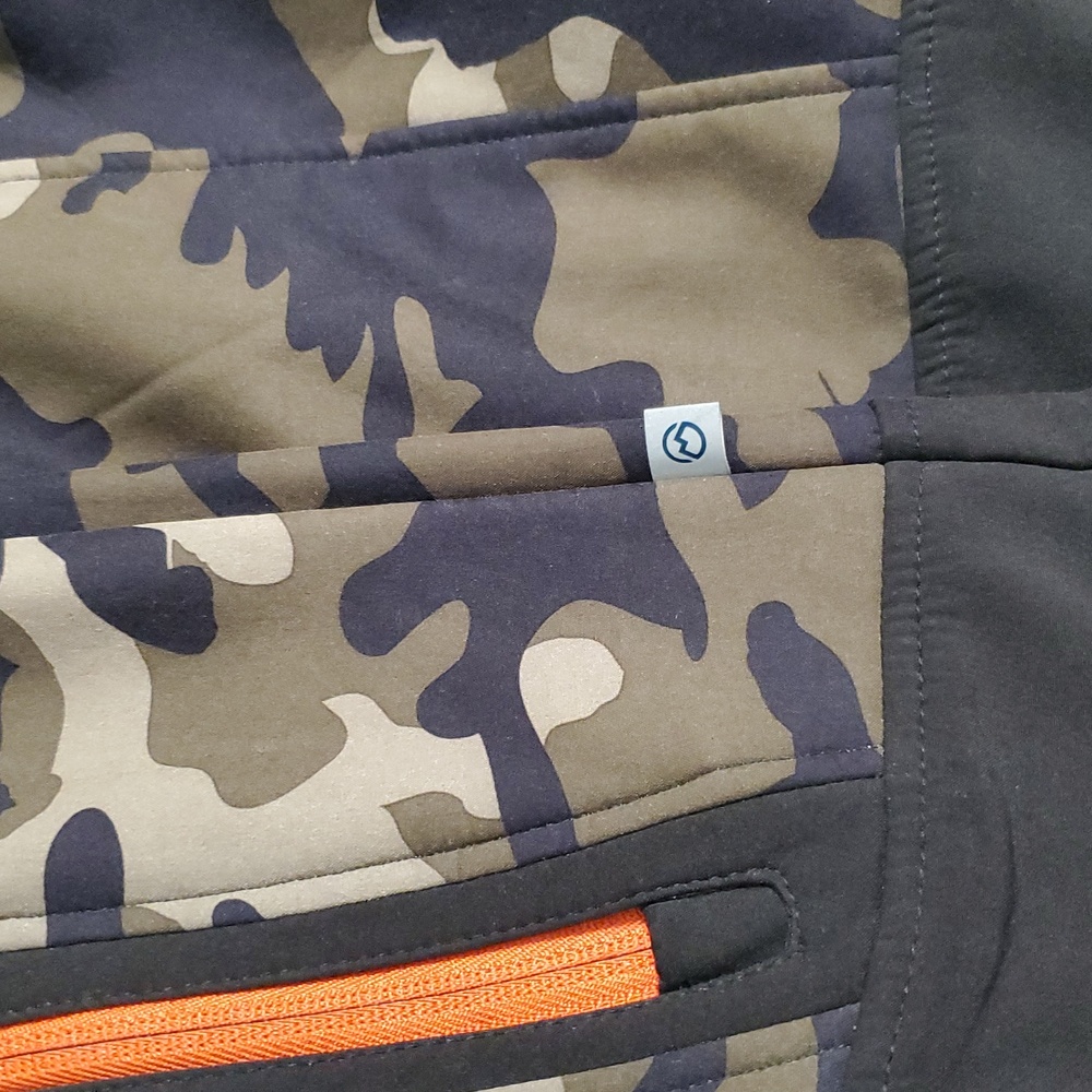 Magellan Outdoors Black and Camouflage Field Jacket - Picture 8 of 11